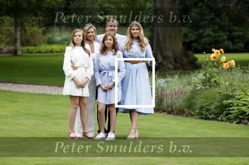 Den Haag  17 juli 2020
Koninklijk fotouurtje in de tuin van Huis ten Bosch . Vanwege corona was er veel minder pers uitgenodigd dan andere jaren. Aanwezig koning Willem Alexander Koningina Maxima en de prinsessen Amalia Alexia en Ariane .