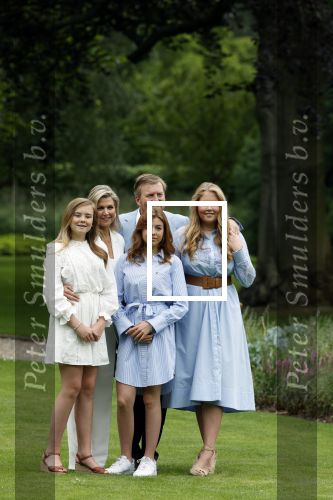 Den Haag  17 juli 2020
Koninklijk fotouurtje in de tuin van Huis ten Bosch . Vanwege corona was er veel minder pers uitgenodigd dan andere jaren. Aanwezig koning Willem Alexander Koningina Maxima en de prinsessen Amalia Alexia en Ariane .