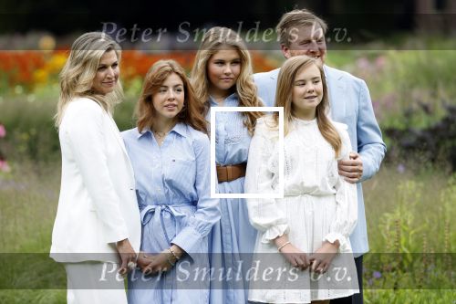 Den Haag  17 juli 2020
Koninklijk fotouurtje in de tuin van Huis ten Bosch . Vanwege corona was er veel minder pers uitgenodigd dan andere jaren. Aanwezig koning Willem Alexander Koningina Maxima en de prinsessen Amalia Alexia en Ariane .