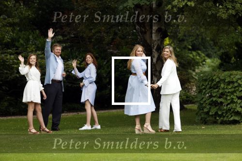 Den Haag  17 juli 2020
Koninklijk fotouurtje in de tuin van Huis ten Bosch . Vanwege corona was er veel minder pers uitgenodigd dan andere jaren. Aanwezig koning Willem Alexander Koningina Maxima en de prinsessen Amalia Alexia en Ariane .
