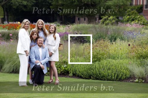 Den Haag  17 juli 2020
Koninklijk fotouurtje in de tuin van Huis ten Bosch . Vanwege corona was er veel minder pers uitgenodigd dan andere jaren. Aanwezig koning Willem Alexander Koningina Maxima en de prinsessen Amalia Alexia en Ariane .