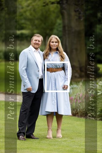 Den Haag  17 juli 2020
Koninklijk fotouurtje in de tuin van Huis ten Bosch . Vanwege corona was er veel minder pers uitgenodigd dan andere jaren. Aanwezig koning Willem Alexander Koningina Maxima en de prinsessen Amalia Alexia en Ariane .