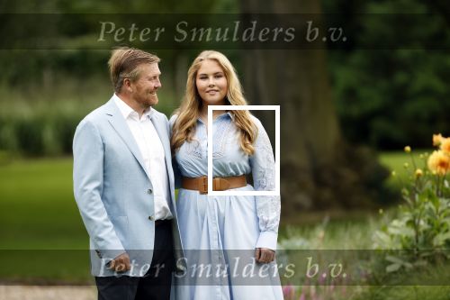 Den Haag  17 juli 2020
Koninklijk fotouurtje in de tuin van Huis ten Bosch . Vanwege corona was er veel minder pers uitgenodigd dan andere jaren. Aanwezig koning Willem Alexander Koningina Maxima en de prinsessen Amalia Alexia en Ariane .