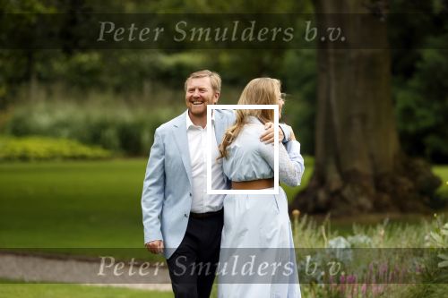 Den Haag  17 juli 2020
Koninklijk fotouurtje in de tuin van Huis ten Bosch . Vanwege corona was er veel minder pers uitgenodigd dan andere jaren. Aanwezig koning Willem Alexander Koningina Maxima en de prinsessen Amalia Alexia en Ariane .