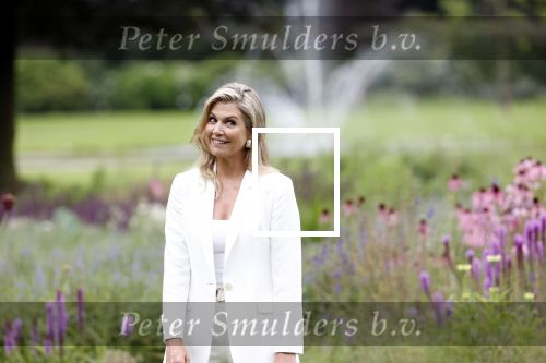 Den Haag  17 juli 2020
Koninklijk fotouurtje in de tuin van Huis ten Bosch . Vanwege corona was er veel minder pers uitgenodigd dan andere jaren. Aanwezig koning Willem Alexander Koningina Maxima en de prinsessen Amalia Alexia en Ariane .