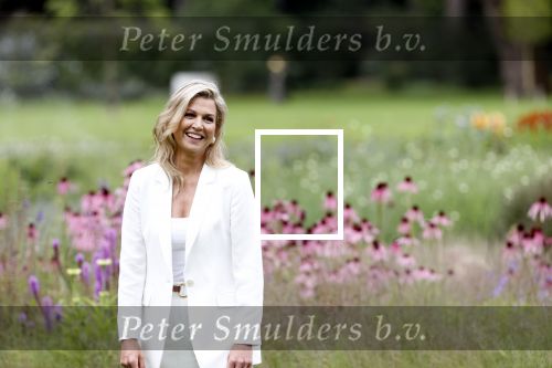 Den Haag  17 juli 2020
Koninklijk fotouurtje in de tuin van Huis ten Bosch . Vanwege corona was er veel minder pers uitgenodigd dan andere jaren. Aanwezig koning Willem Alexander Koningina Maxima en de prinsessen Amalia Alexia en Ariane .
