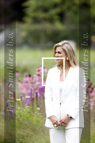 Den Haag  17 juli 2020
Koninklijk fotouurtje in de tuin van Huis ten Bosch . Vanwege corona was er veel minder pers uitgenodigd dan andere jaren. Aanwezig koning Willem Alexander Koningina Maxima en de prinsessen Amalia Alexia en Ariane .