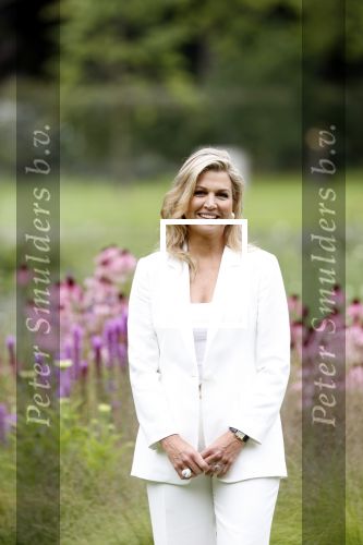 Den Haag  17 juli 2020
Koninklijk fotouurtje in de tuin van Huis ten Bosch . Vanwege corona was er veel minder pers uitgenodigd dan andere jaren. Aanwezig koning Willem Alexander Koningina Maxima en de prinsessen Amalia Alexia en Ariane .