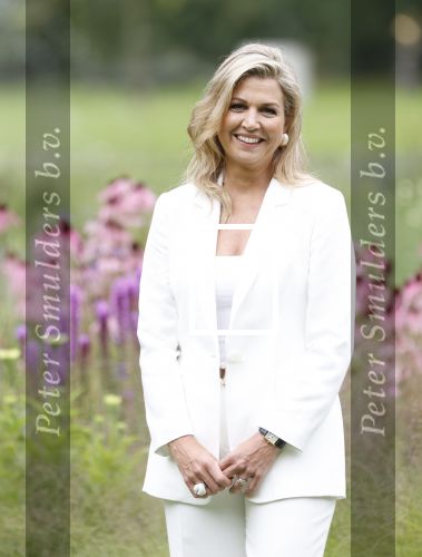 Den Haag  17 juli 2020
Koninklijk fotouurtje in de tuin van Huis ten Bosch . Vanwege corona was er veel minder pers uitgenodigd dan andere jaren. Aanwezig koning Willem Alexander Koningina Maxima en de prinsessen Amalia Alexia en Ariane .