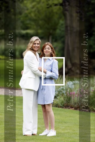 Den Haag  17 juli 2020
Koninklijk fotouurtje in de tuin van Huis ten Bosch . Vanwege corona was er veel minder pers uitgenodigd dan andere jaren. Aanwezig koning Willem Alexander Koningina Maxima en de prinsessen Amalia Alexia en Ariane .
