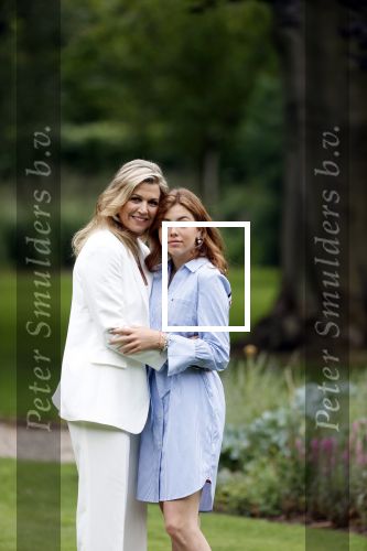 Den Haag  17 juli 2020
Koninklijk fotouurtje in de tuin van Huis ten Bosch . Vanwege corona was er veel minder pers uitgenodigd dan andere jaren. Aanwezig koning Willem Alexander Koningina Maxima en de prinsessen Amalia Alexia en Ariane .