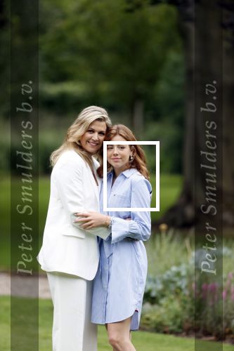 Den Haag  17 juli 2020
Koninklijk fotouurtje in de tuin van Huis ten Bosch . Vanwege corona was er veel minder pers uitgenodigd dan andere jaren. Aanwezig koning Willem Alexander Koningina Maxima en de prinsessen Amalia Alexia en Ariane .