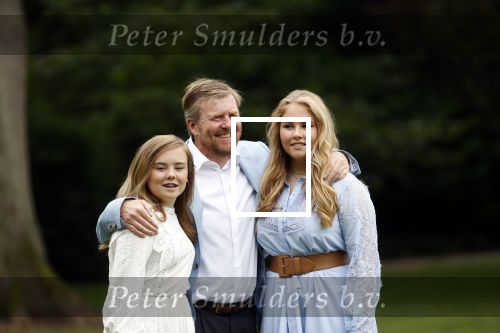 Den Haag  17 juli 2020
Koninklijk fotouurtje in de tuin van Huis ten Bosch . Vanwege corona was er veel minder pers uitgenodigd dan andere jaren. Aanwezig koning Willem Alexander Koningina Maxima en de prinsessen Amalia Alexia en Ariane .