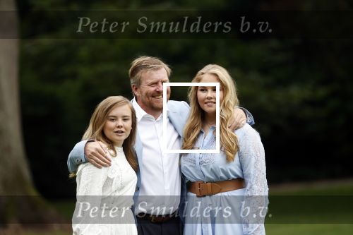 Den Haag  17 juli 2020
Koninklijk fotouurtje in de tuin van Huis ten Bosch . Vanwege corona was er veel minder pers uitgenodigd dan andere jaren. Aanwezig koning Willem Alexander Koningina Maxima en de prinsessen Amalia Alexia en Ariane .