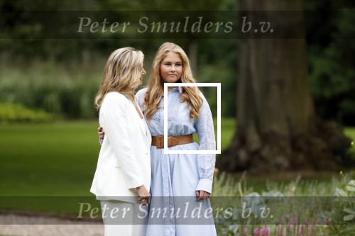 Den Haag  17 juli 2020
Koninklijk fotouurtje in de tuin van Huis ten Bosch . Vanwege corona was er veel minder pers uitgenodigd dan andere jaren. Aanwezig koning Willem Alexander Koningina Maxima en de prinsessen Amalia Alexia en Ariane .