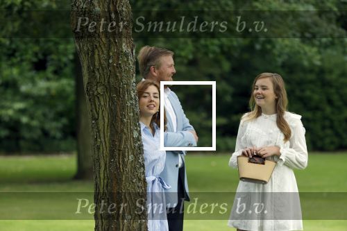 Den Haag  17 juli 2020
Koninklijk fotouurtje in de tuin van Huis ten Bosch . Vanwege corona was er veel minder pers uitgenodigd dan andere jaren. Aanwezig koning Willem Alexander Koningina Maxima en de prinsessen Amalia Alexia en Ariane .