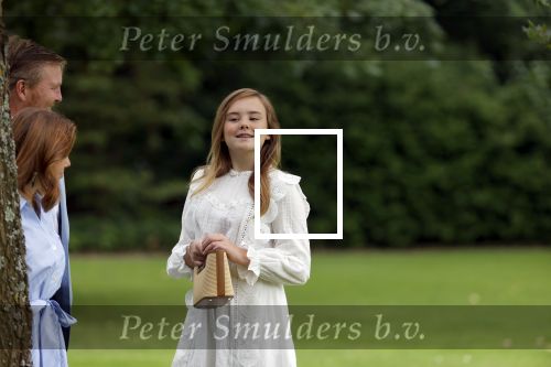 Den Haag  17 juli 2020
Koninklijk fotouurtje in de tuin van Huis ten Bosch . Vanwege corona was er veel minder pers uitgenodigd dan andere jaren. Aanwezig koning Willem Alexander Koningina Maxima en de prinsessen Amalia Alexia en Ariane .