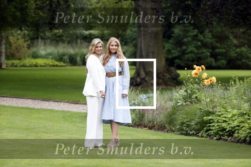 Den Haag  17 juli 2020
Koninklijk fotouurtje in de tuin van Huis ten Bosch . Vanwege corona was er veel minder pers uitgenodigd dan andere jaren. Aanwezig koning Willem Alexander Koningina Maxima en de prinsessen Amalia Alexia en Ariane .