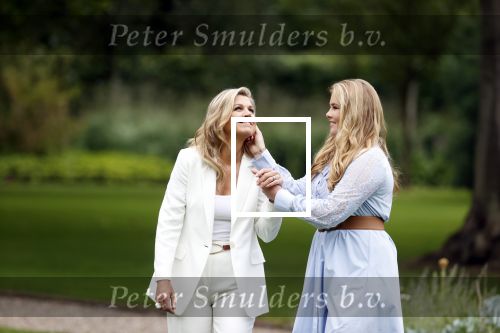 Den Haag  17 juli 2020
Koninklijk fotouurtje in de tuin van Huis ten Bosch . Vanwege corona was er veel minder pers uitgenodigd dan andere jaren. Aanwezig koning Willem Alexander Koningina Maxima en de prinsessen Amalia Alexia en Ariane .
