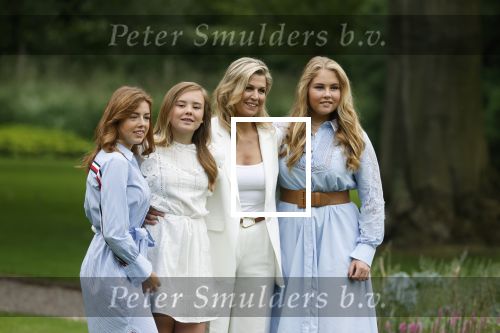 Den Haag  17 juli 2020
Koninklijk fotouurtje in de tuin van Huis ten Bosch . Vanwege corona was er veel minder pers uitgenodigd dan andere jaren. Aanwezig koning Willem Alexander Koningina Maxima en de prinsessen Amalia Alexia en Ariane .