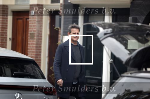 Amsterdam 2 april 2020
Leco v Zadelhoff doet boodschappen met zijn partner