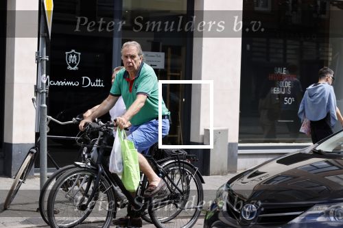 Amsterdam 20 juni 2020
Maarten Spanjer op de fiets in amsterdam zuid