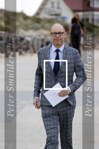 Noordwijk 16 juli 2020
Rene v d Gijp en zijn vrouw Minouche trouwen bij beachclub Tulum.