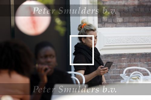 Amsterdam 13 juli 2020
Maria Kooistra op terras