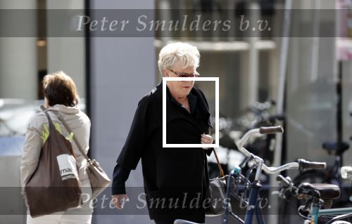 Amsterdam 11 juli 2020
Marianne v Wijnkoop wandelend in Amsterdam zuid