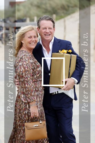 Noordwijk 16 juli 2020
Rene v d Gijp en zijn vrouw Minouche trouwen bij beachclub Tulum.