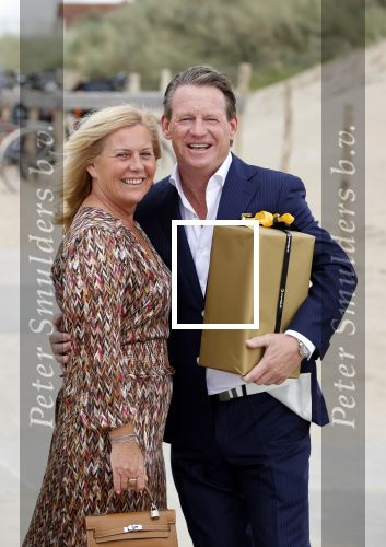 Noordwijk 16 juli 2020
Rene v d Gijp en zijn vrouw Minouche trouwen bij beachclub Tulum.