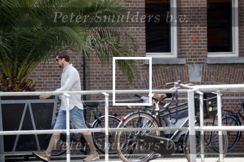 Rotterdam 18 juli 2020
Mattie Valk en zijn moeder op de scooter en bij zijn huis/ appartement