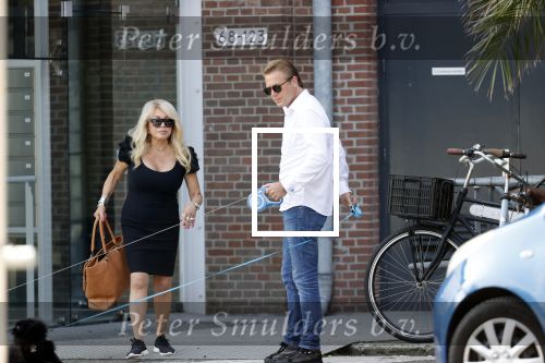 Rotterdam 18 juli 2020
Patricia Paay en haar man Robert Hinfelaar bij hun appartement/huis