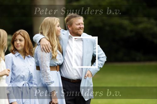 Den Haag  17 juli 2020
Koninklijk fotouurtje in de tuin van Huis ten Bosch . Vanwege corona was er veel minder pers uitgenodigd dan andere jaren. Aanwezig koning Willem Alexander Koningina Maxima en de prinsessen Amalia Alexia en Ariane .