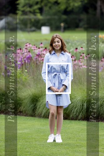 Den Haag  17 juli 2020
Koninklijk fotouurtje in de tuin van Huis ten Bosch . Vanwege corona was er veel minder pers uitgenodigd dan andere jaren. Aanwezig koning Willem Alexander Koningina Maxima en de prinsessen Amalia Alexia en Ariane .