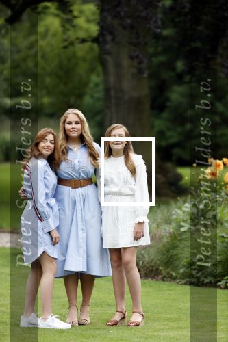 Den Haag  17 juli 2020
Koninklijk fotouurtje in de tuin van Huis ten Bosch . Vanwege corona was er veel minder pers uitgenodigd dan andere jaren. Aanwezig koning Willem Alexander Koningina Maxima en de prinsessen Amalia Alexia en Ariane .