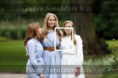 Den Haag  17 juli 2020
Koninklijk fotouurtje in de tuin van Huis ten Bosch . Vanwege corona was er veel minder pers uitgenodigd dan andere jaren. Aanwezig koning Willem Alexander Koningina Maxima en de prinsessen Amalia Alexia en Ariane .