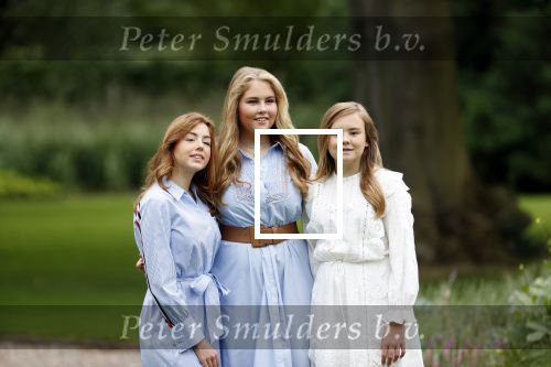 Den Haag  17 juli 2020
Koninklijk fotouurtje in de tuin van Huis ten Bosch . Vanwege corona was er veel minder pers uitgenodigd dan andere jaren. Aanwezig koning Willem Alexander Koningina Maxima en de prinsessen Amalia Alexia en Ariane .