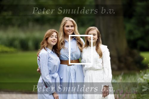 Den Haag  17 juli 2020
Koninklijk fotouurtje in de tuin van Huis ten Bosch . Vanwege corona was er veel minder pers uitgenodigd dan andere jaren. Aanwezig koning Willem Alexander Koningina Maxima en de prinsessen Amalia Alexia en Ariane .