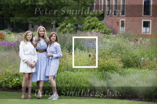 Den Haag  17 juli 2020
Koninklijk fotouurtje in de tuin van Huis ten Bosch . Vanwege corona was er veel minder pers uitgenodigd dan andere jaren. Aanwezig koning Willem Alexander Koningina Maxima en de prinsessen Amalia Alexia en Ariane .