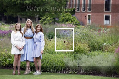 Den Haag  17 juli 2020
Koninklijk fotouurtje in de tuin van Huis ten Bosch . Vanwege corona was er veel minder pers uitgenodigd dan andere jaren. Aanwezig koning Willem Alexander Koningina Maxima en de prinsessen Amalia Alexia en Ariane .
