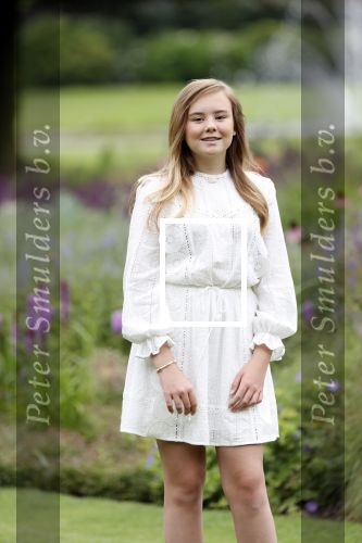 Den Haag  17 juli 2020
Koninklijk fotouurtje in de tuin van Huis ten Bosch . Vanwege corona was er veel minder pers uitgenodigd dan andere jaren. Aanwezig koning Willem Alexander Koningina Maxima en de prinsessen Amalia Alexia en Ariane .