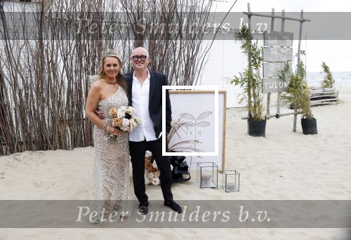 Noordwijk 16 juli 2020
Rene v d Gijp en zijn vrouw Minouche trouwen bij beachclub Tulum.