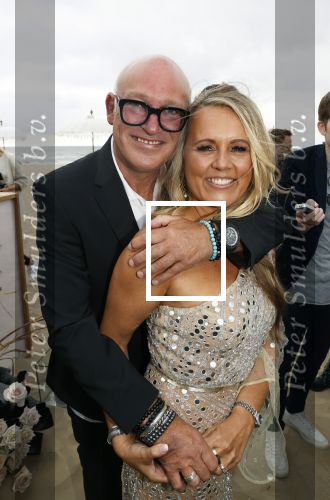 Noordwijk 16 juli 2020
Rene v d Gijp en zijn vrouw Minouche trouwen bij beachclub Tulum.
