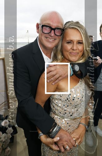 Noordwijk 16 juli 2020
Rene v d Gijp en zijn vrouw Minouche trouwen bij beachclub Tulum.