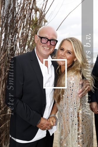 Noordwijk 16 juli 2020
Rene v d Gijp en zijn vrouw Minouche trouwen bij beachclub Tulum.
