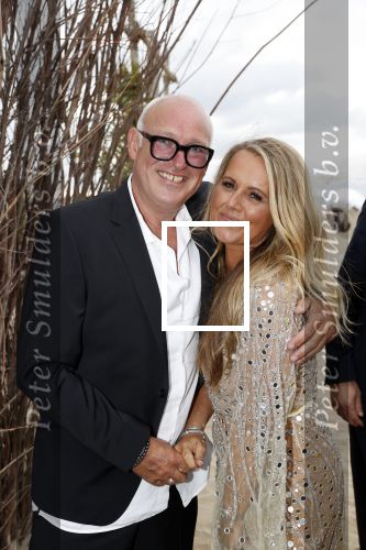 Noordwijk 16 juli 2020
Rene v d Gijp en zijn vrouw Minouche trouwen bij beachclub Tulum.