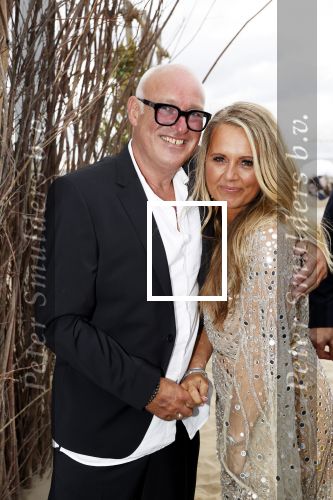 Noordwijk 16 juli 2020
Rene v d Gijp en zijn vrouw Minouche trouwen bij beachclub Tulum.