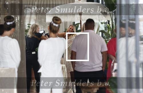 Noordwijk 16 juli 2020
Rene v d Gijp en zijn vrouw Minouche trouwen bij beachclub Tulum.