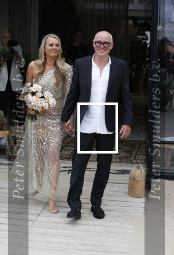 Noordwijk 16 juli 2020
Rene v d Gijp en zijn vrouw Minouche trouwen bij beachclub Tulum.